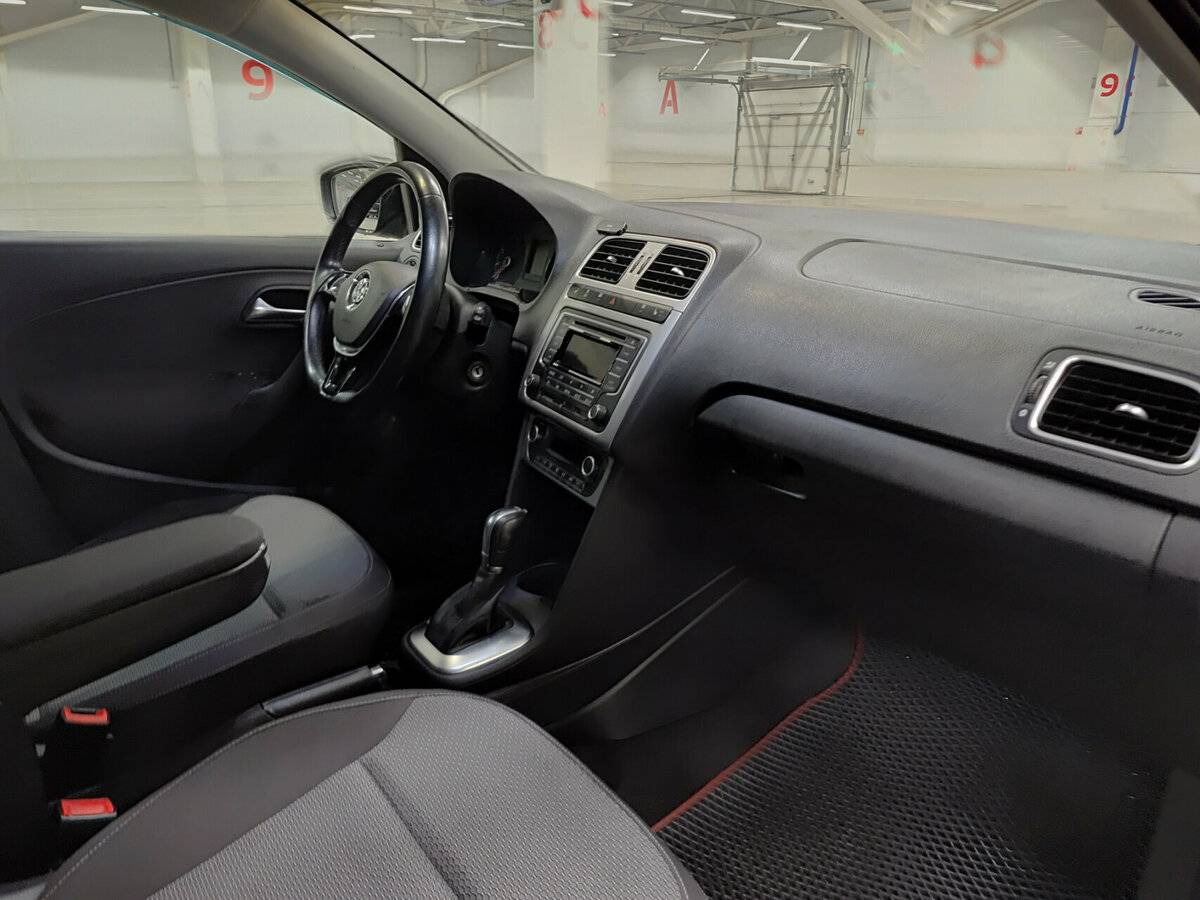 Volkswagen Polo 2016 года с пробегом. Фото: #9