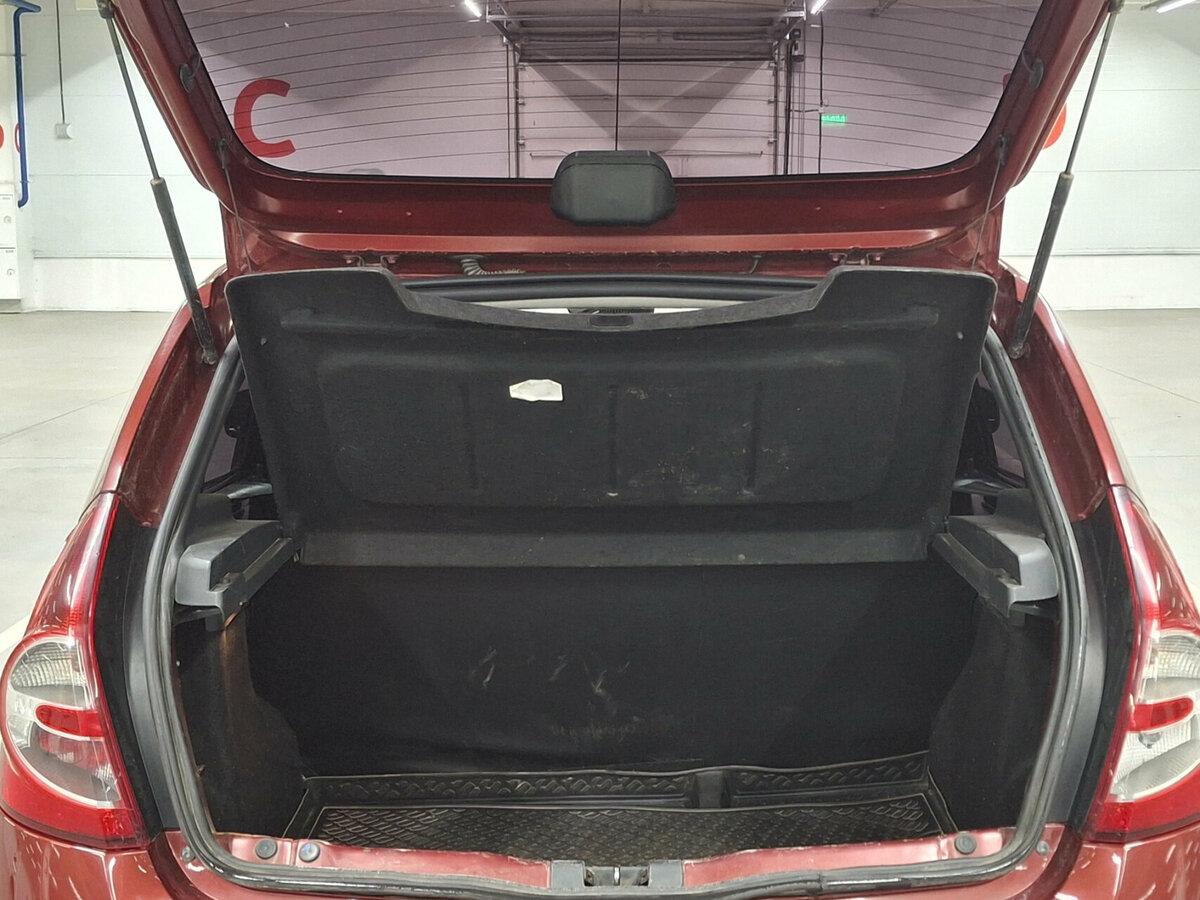 Б/У Рено Сандеро 2014 года. Фото: #9