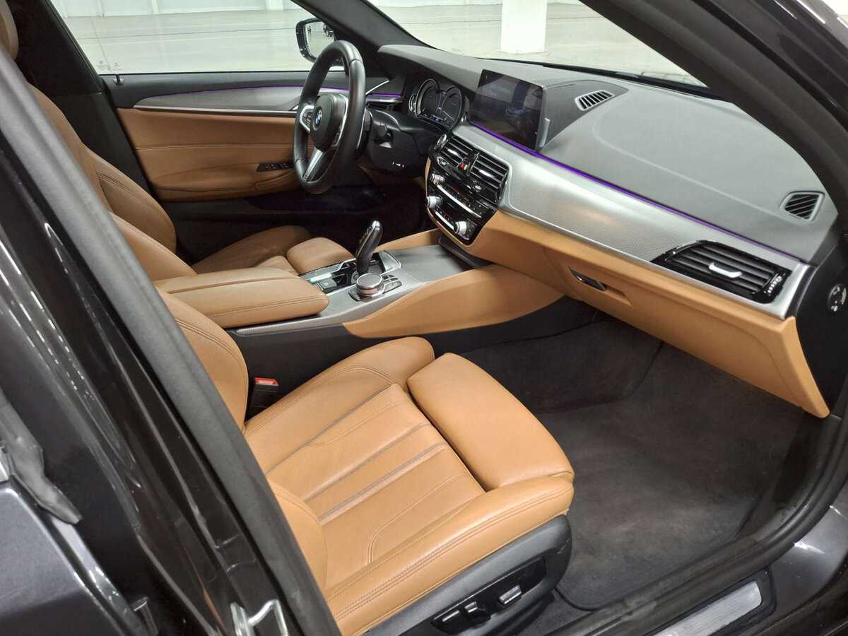 BMW 5 серии 2018 года с пробегом. Фото: #10
