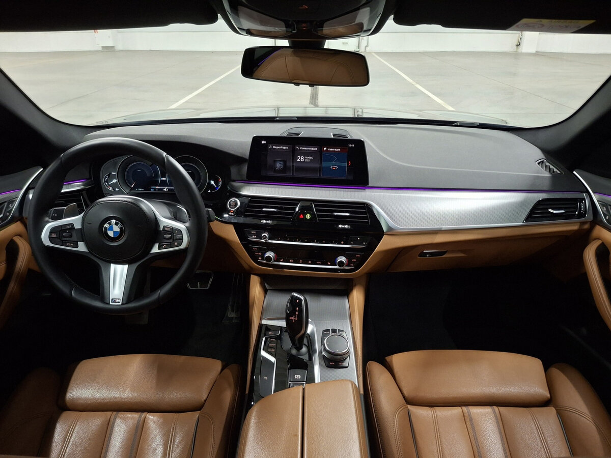 BMW 5 серии 2018 года с пробегом. Фото: #13