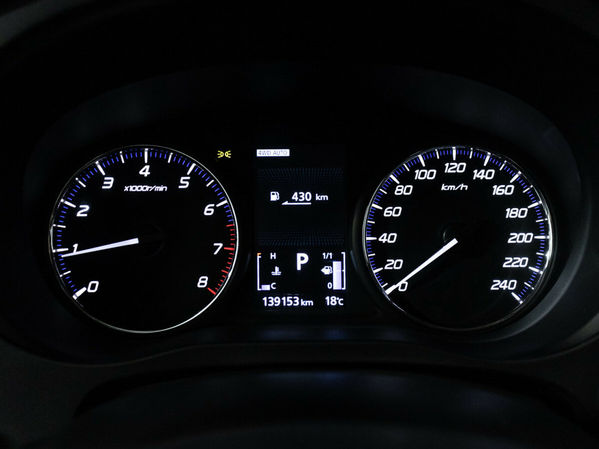 Б/У Митсубиши Оутлэндер 2019 года. Фото: #11