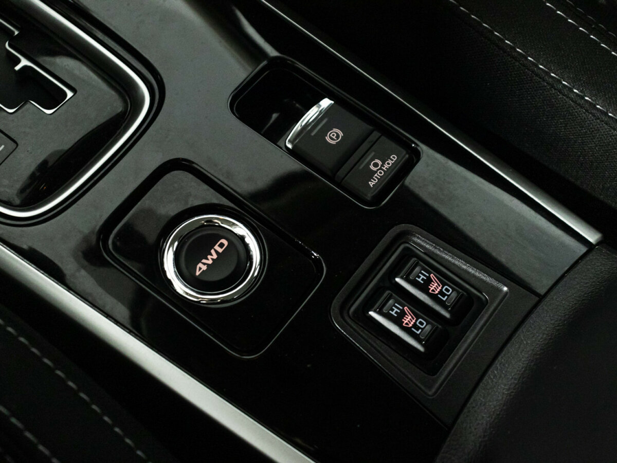 Б/У Митсубиши Оутлэндер 2019 года. Фото: #17