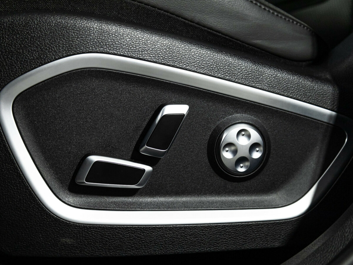 Geely Tugella 2023 года с пробегом. Фото: #14