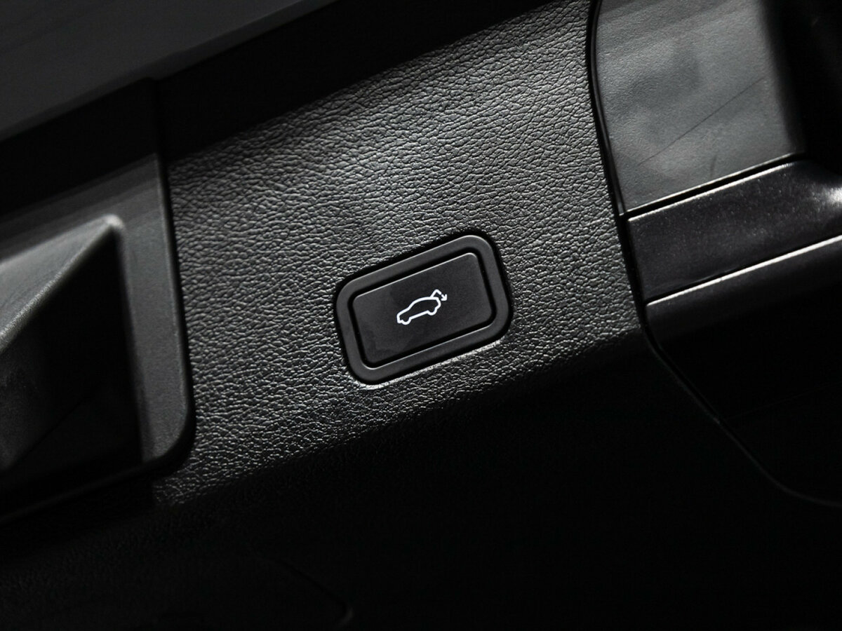 Geely Tugella 2023 года с пробегом. Фото: #25