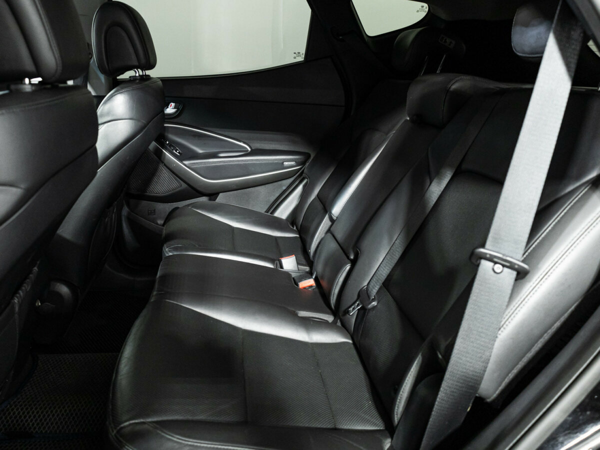 Hyundai Santa Fe 2017 года с пробегом. Фото: #7