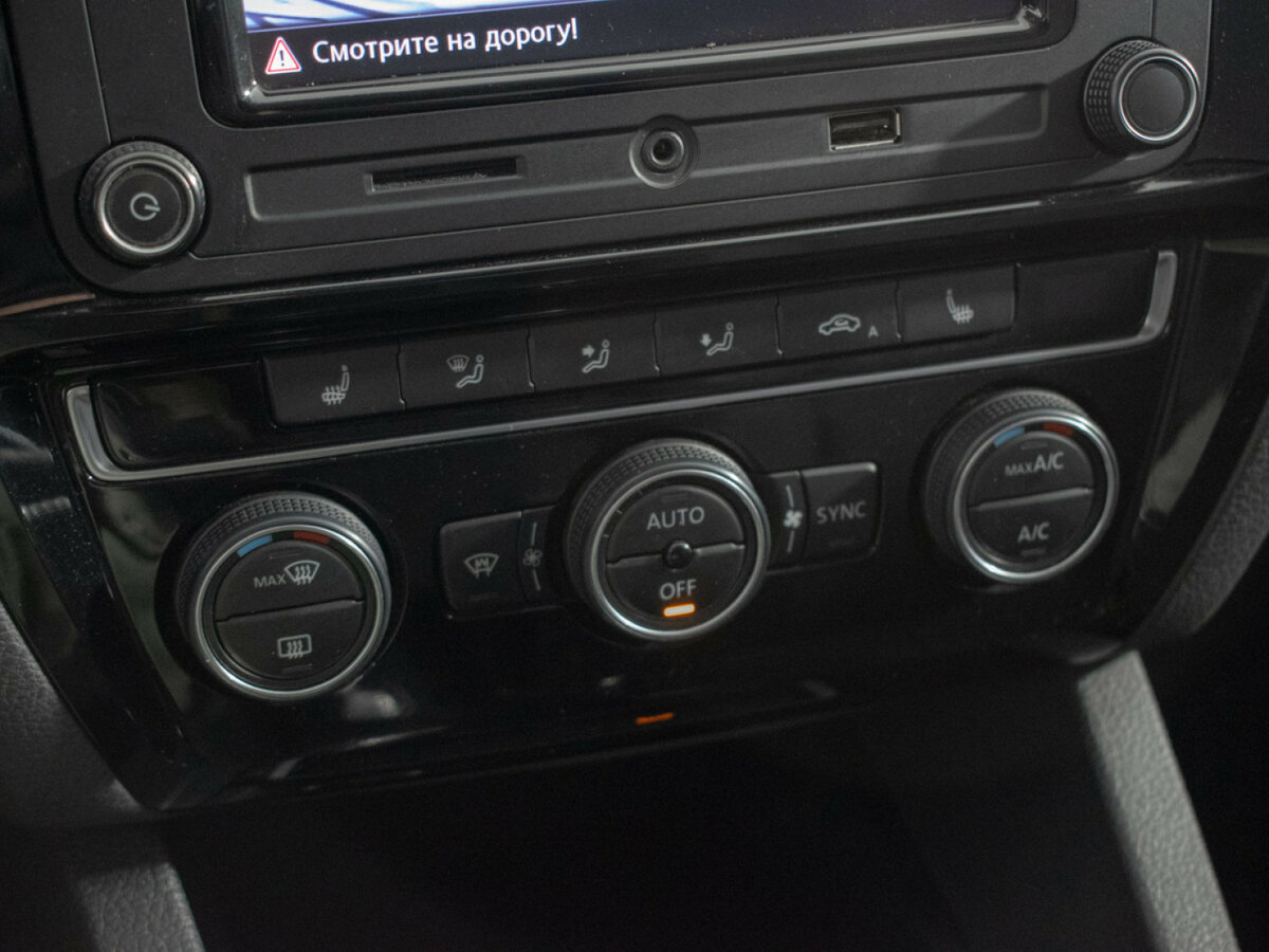 Б/У Фольксваген Джетта 2018 года. Фото: #14