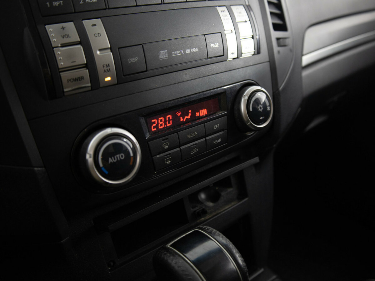 Mitsubishi Pajero 2013 года с пробегом. Фото: #12