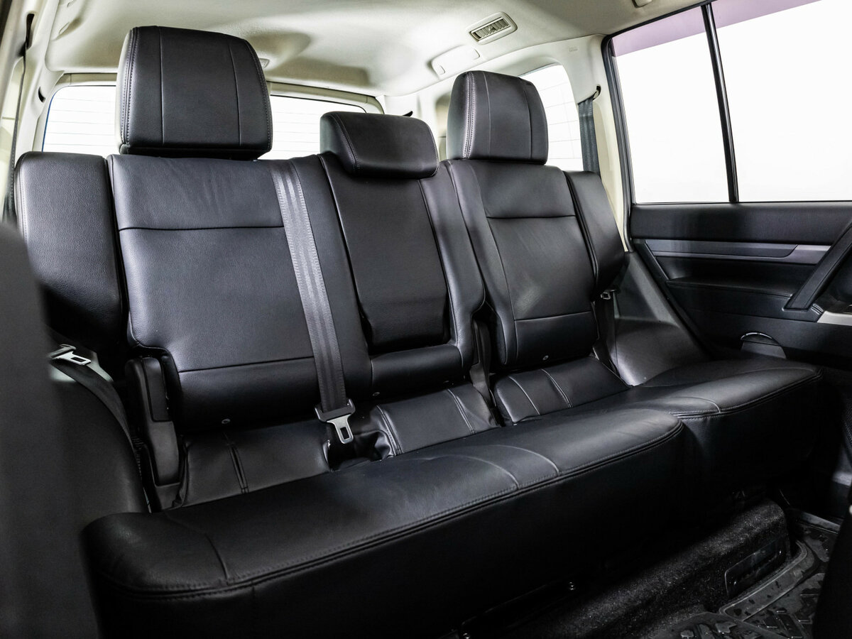 Mitsubishi Pajero 2017 года с пробегом. Фото: #23