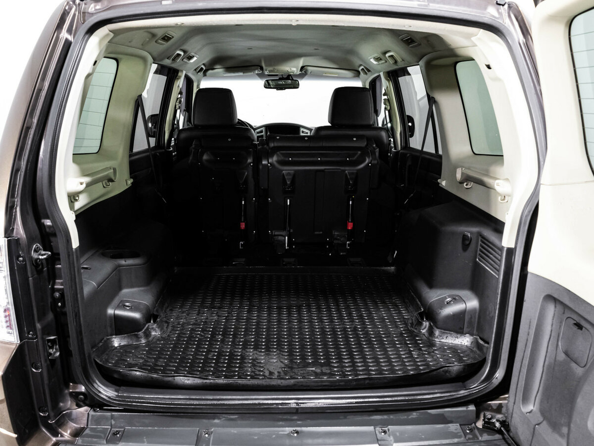 Mitsubishi Pajero 2017 года с пробегом. Фото: #32