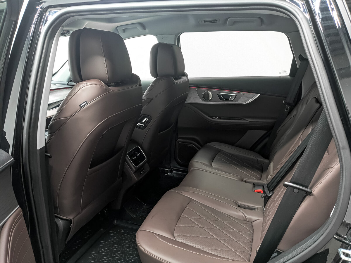 Chery Tiggo 8 Pro Max 2024 года с пробегом. Фото: #17