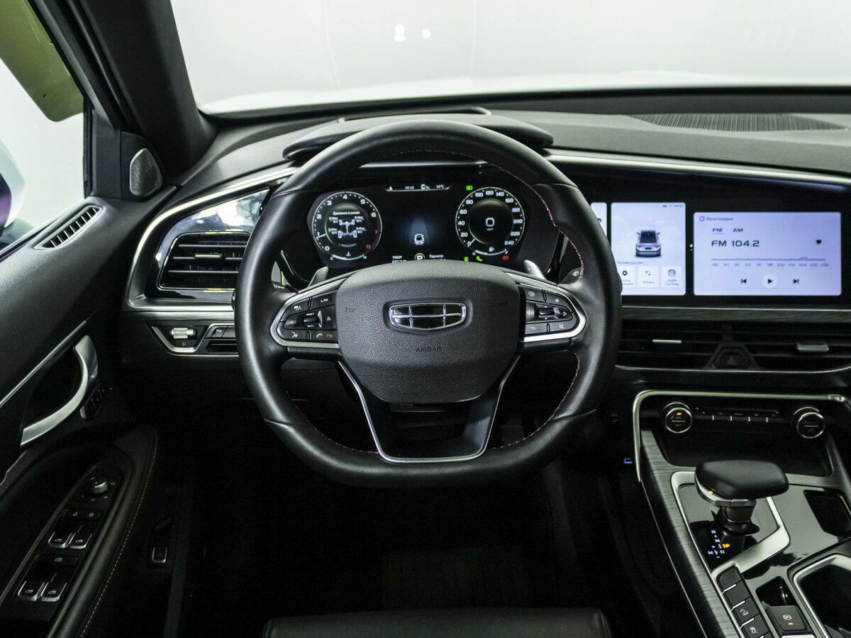 Geely Tugella 2023 года с пробегом. Фото: #9