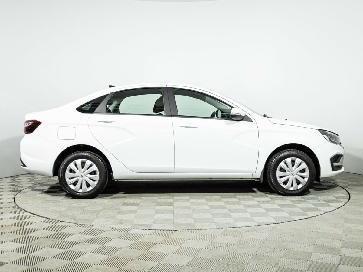 Lada (ВАЗ) Vesta 2023 года с пробегом. Фото: #3