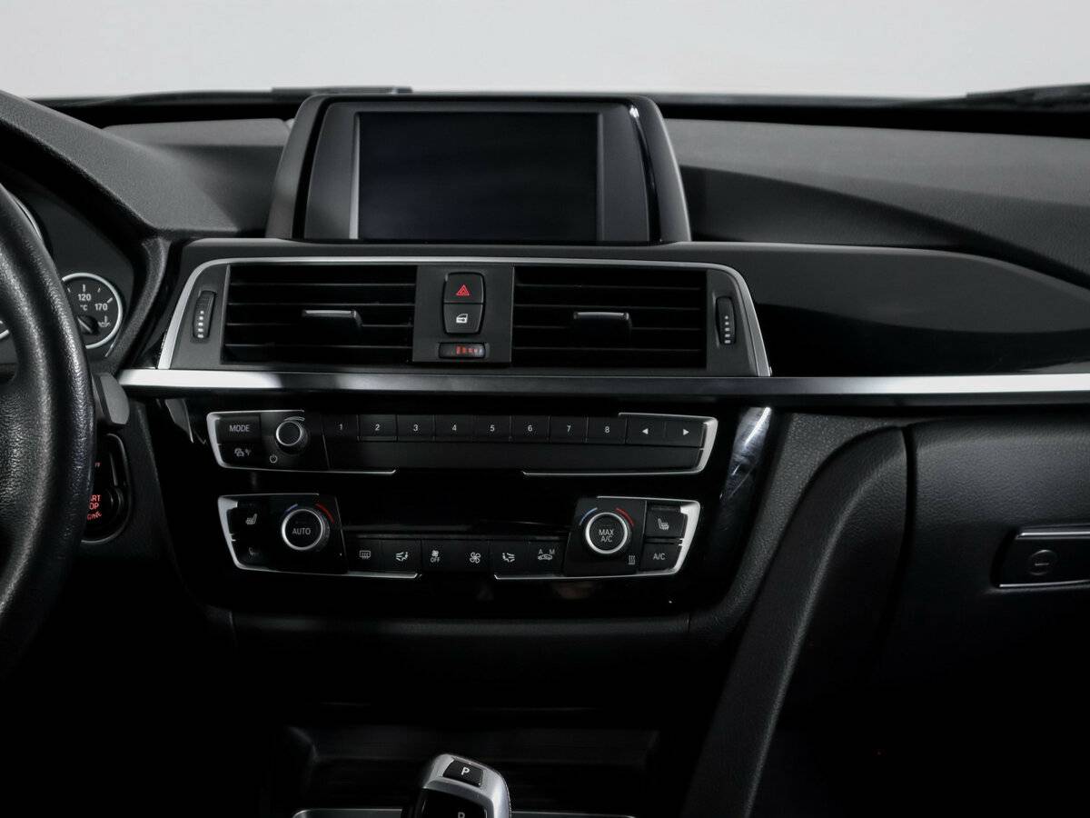 BMW 3 серии 2018 года с пробегом. Фото: #12