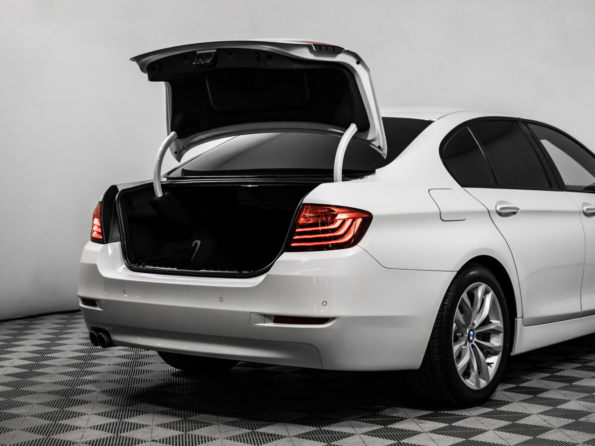 BMW 5 серии 2015 года с пробегом. Фото: #13
