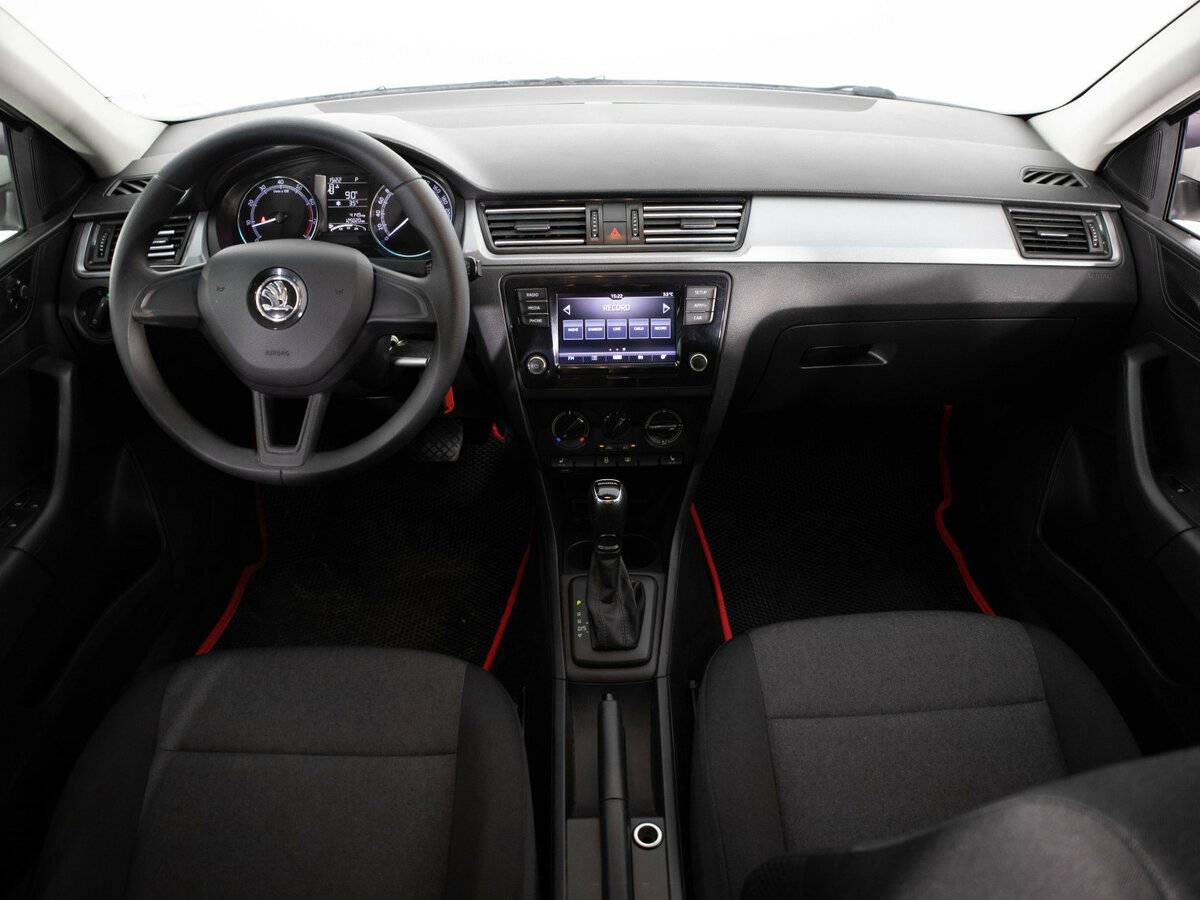 Skoda Rapid 2019 года с пробегом. Фото: #6