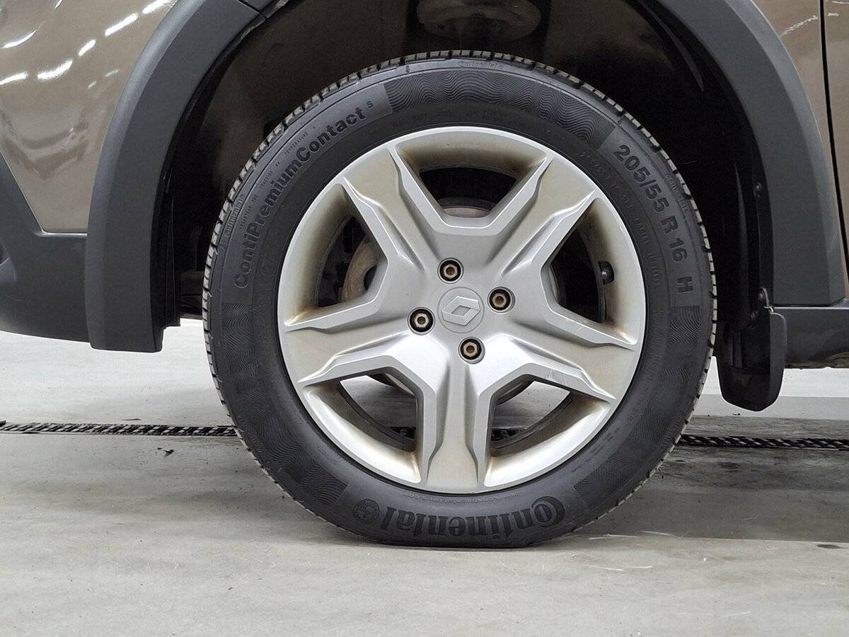 Б/У Рено Логан 2020 года. Фото: #17