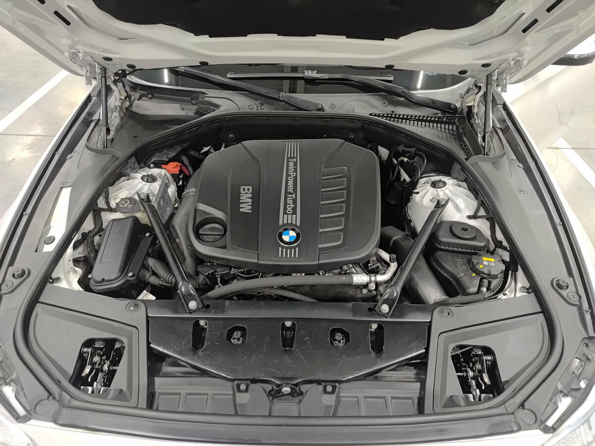 BMW 5 серии 2016 года с пробегом. Фото: #8