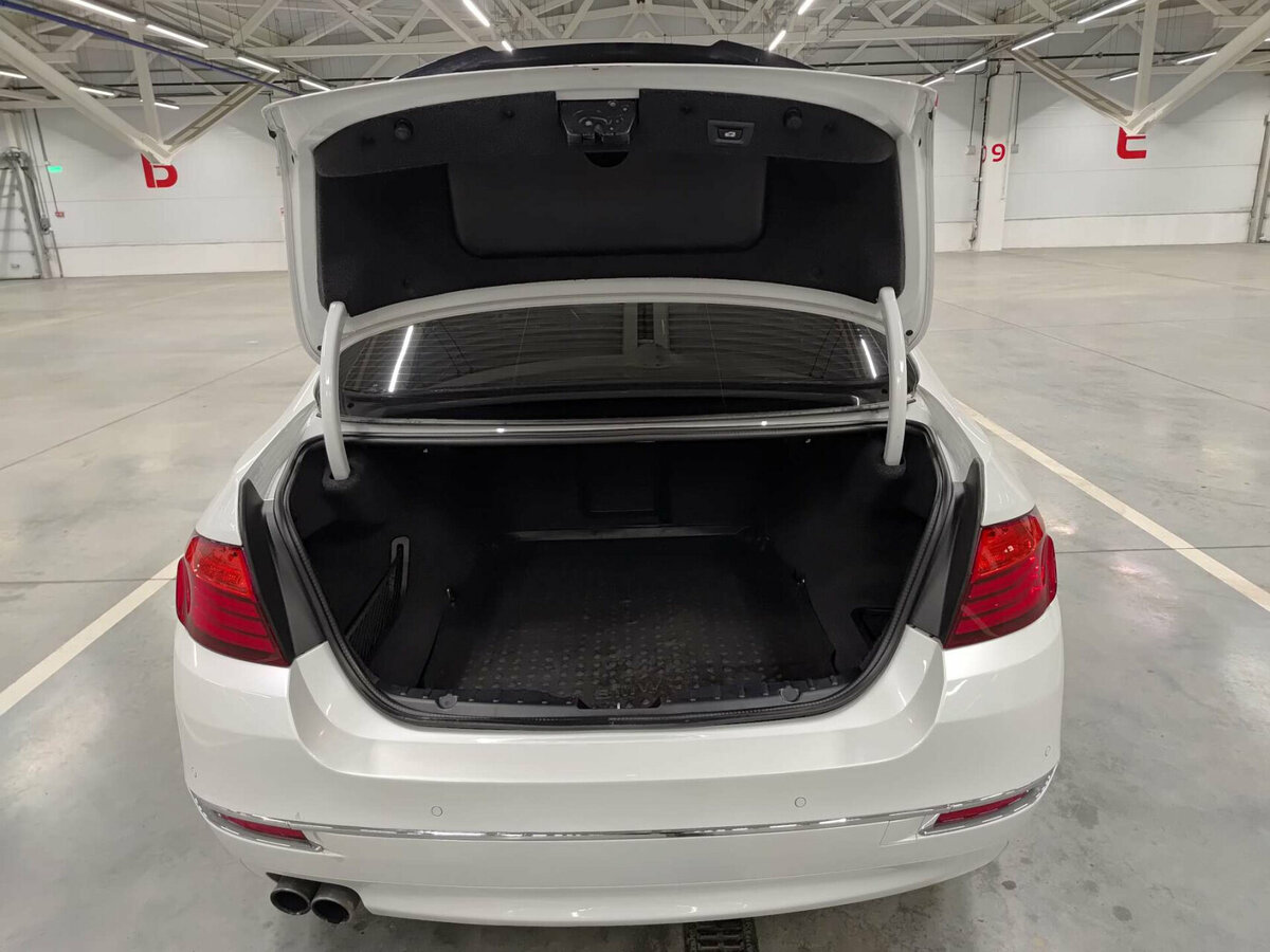 BMW 5 серии 2016 года с пробегом. Фото: #9