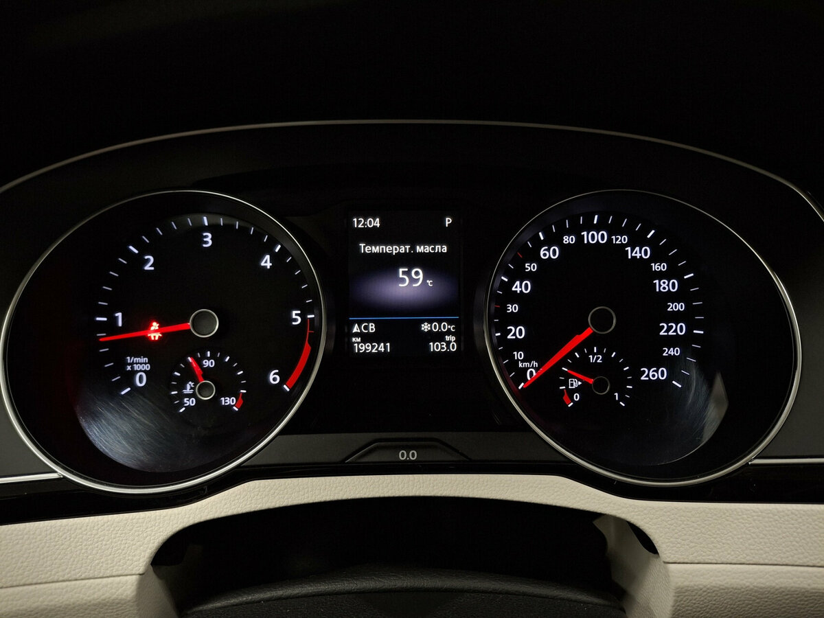 Volkswagen Passat 2018 года с пробегом. Фото: #12