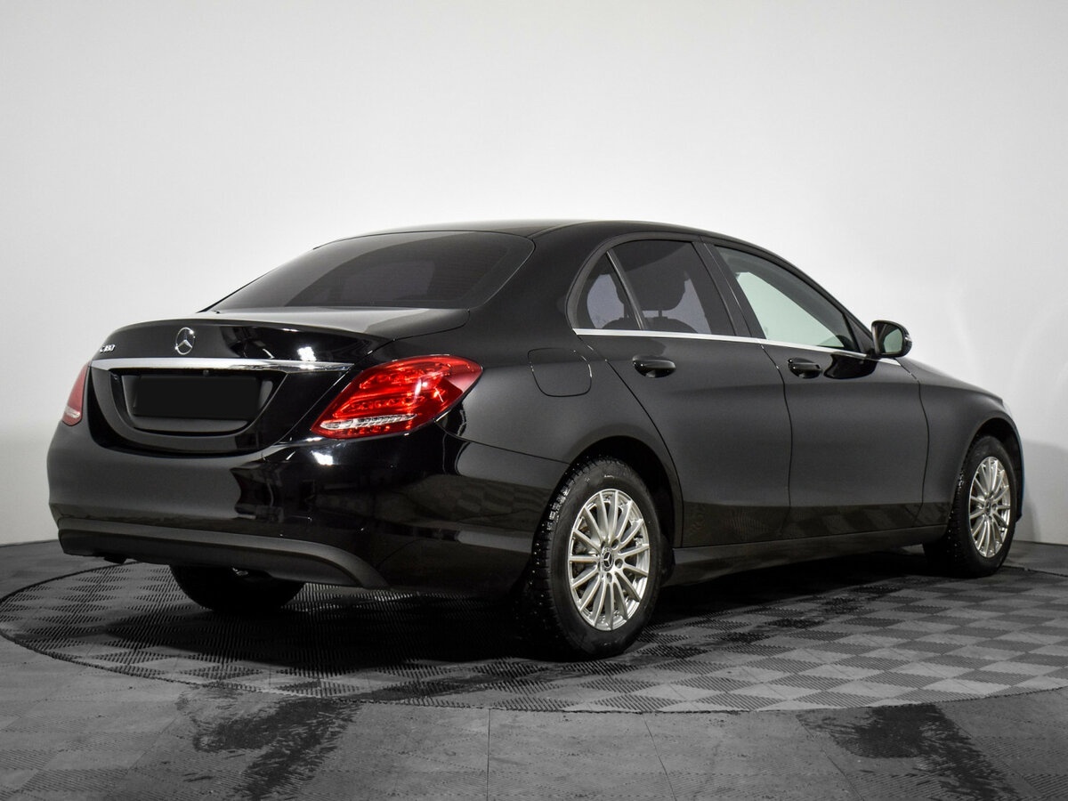 Mercedes-Benz C-Класс 2018 года с пробегом. Фото: #3