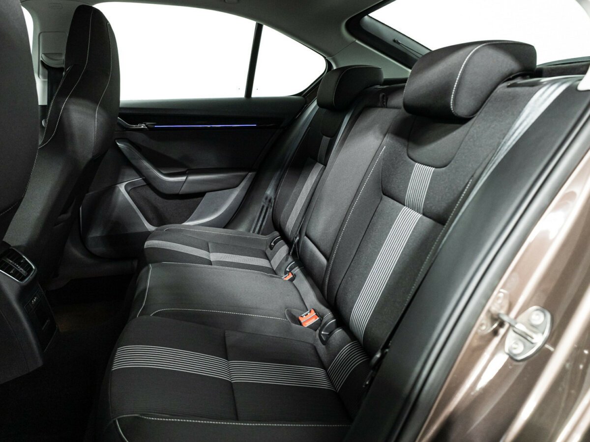 Skoda Octavia 2017 года с пробегом. Фото: #9