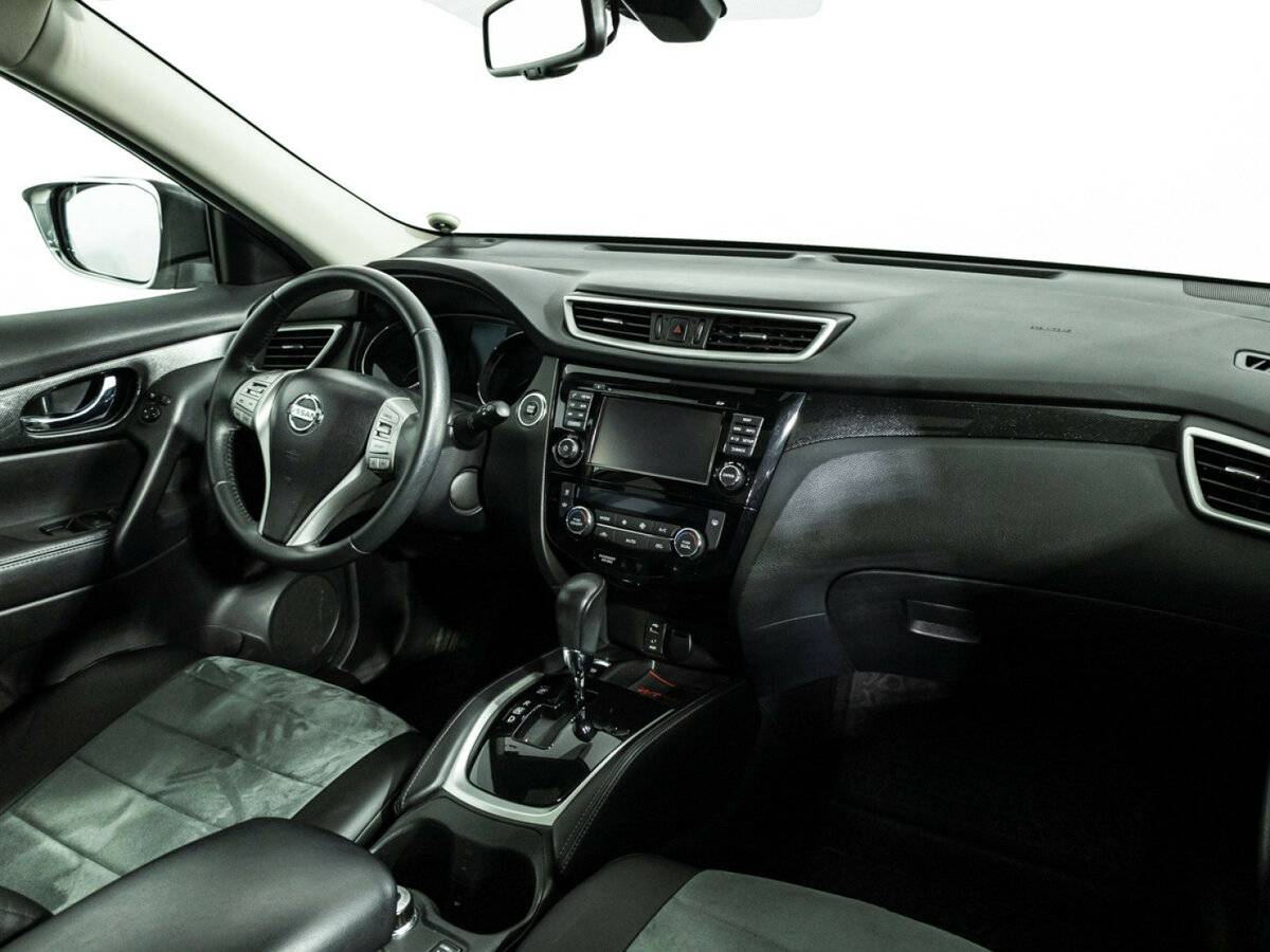 Б/У Ниссан Икс-Трейл 2016 года. Фото: #8