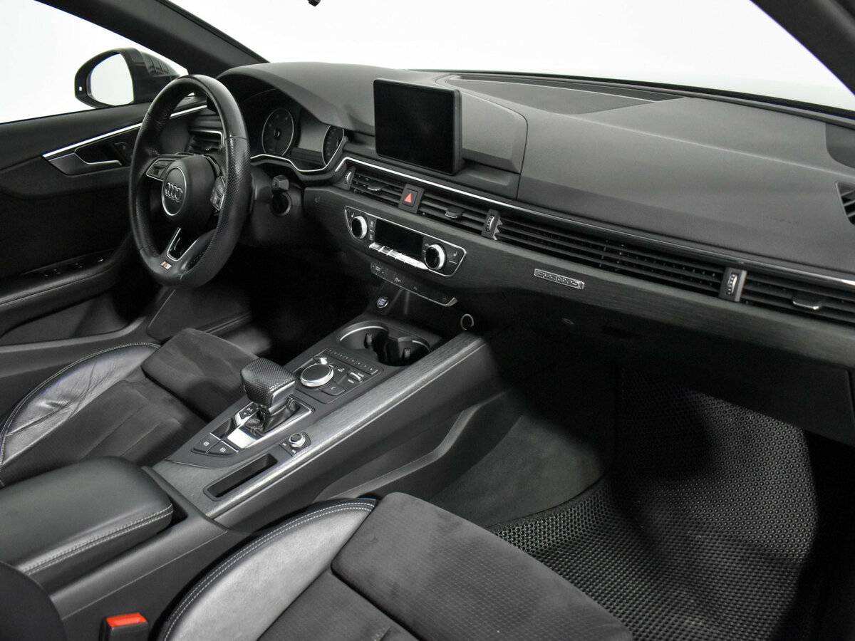 Audi A4 2017 года с пробегом. Фото: #11