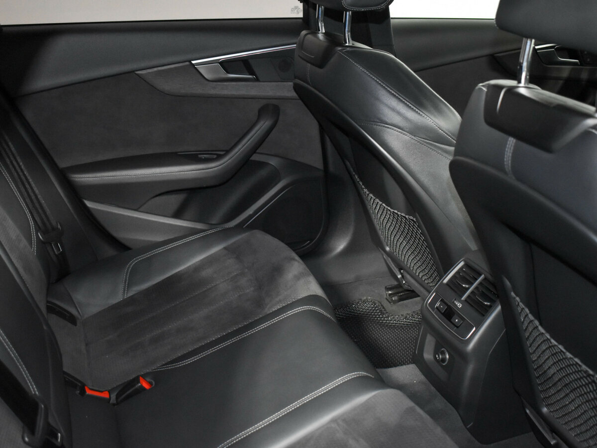 Audi A4 2017 года с пробегом. Фото: #15