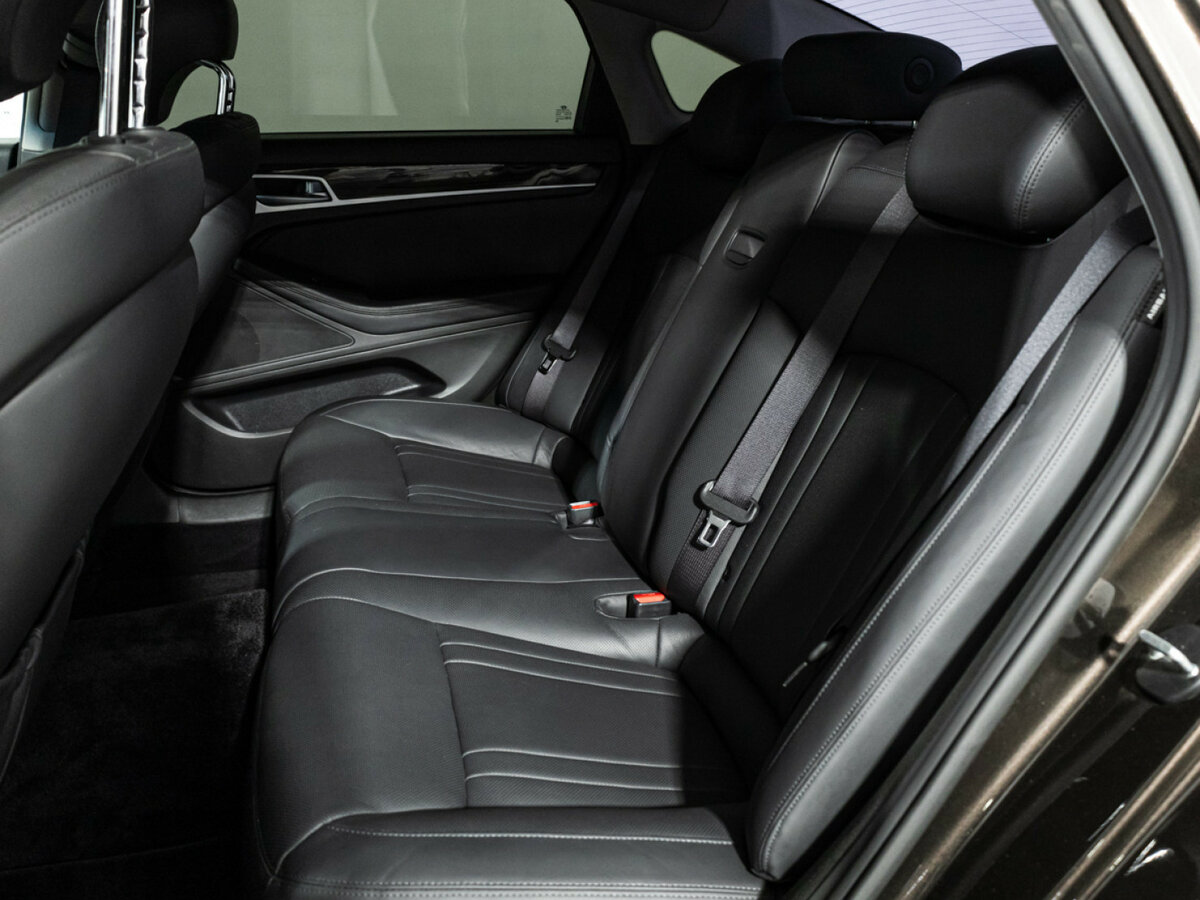 Hyundai Genesis 2015 года с пробегом. Фото: #9