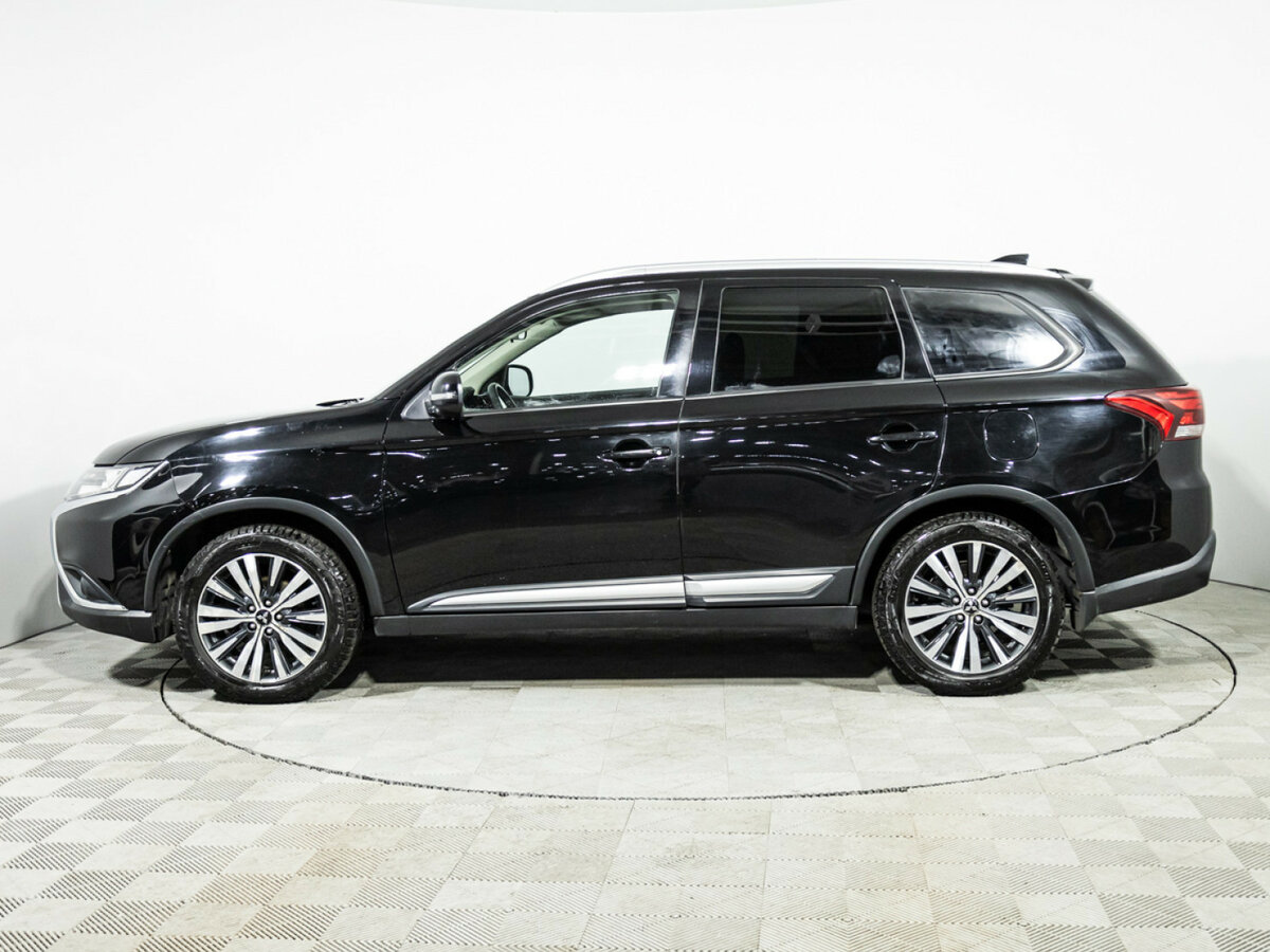 Mitsubishi Outlander 2018 года с пробегом. Фото: #7