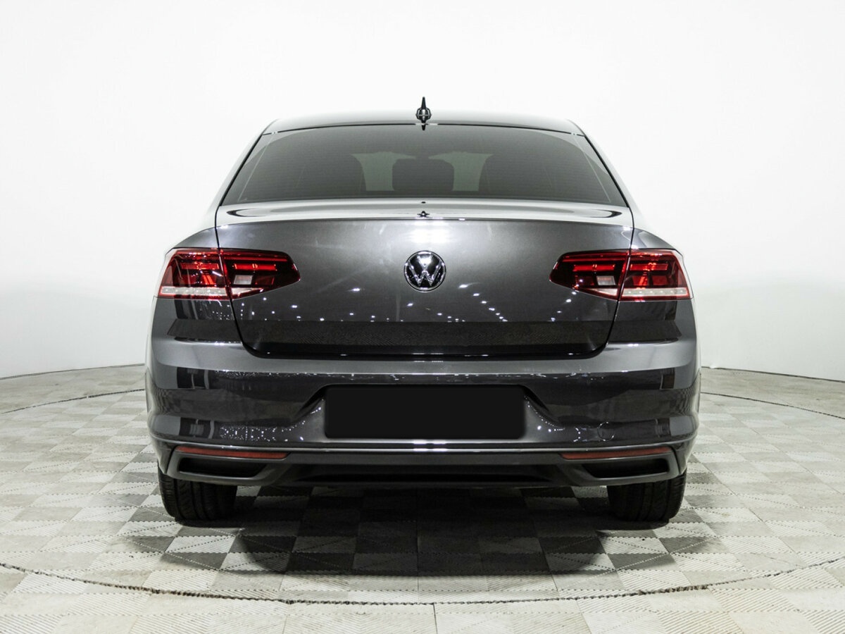 Volkswagen Passat 2021 года с пробегом. Фото: #5