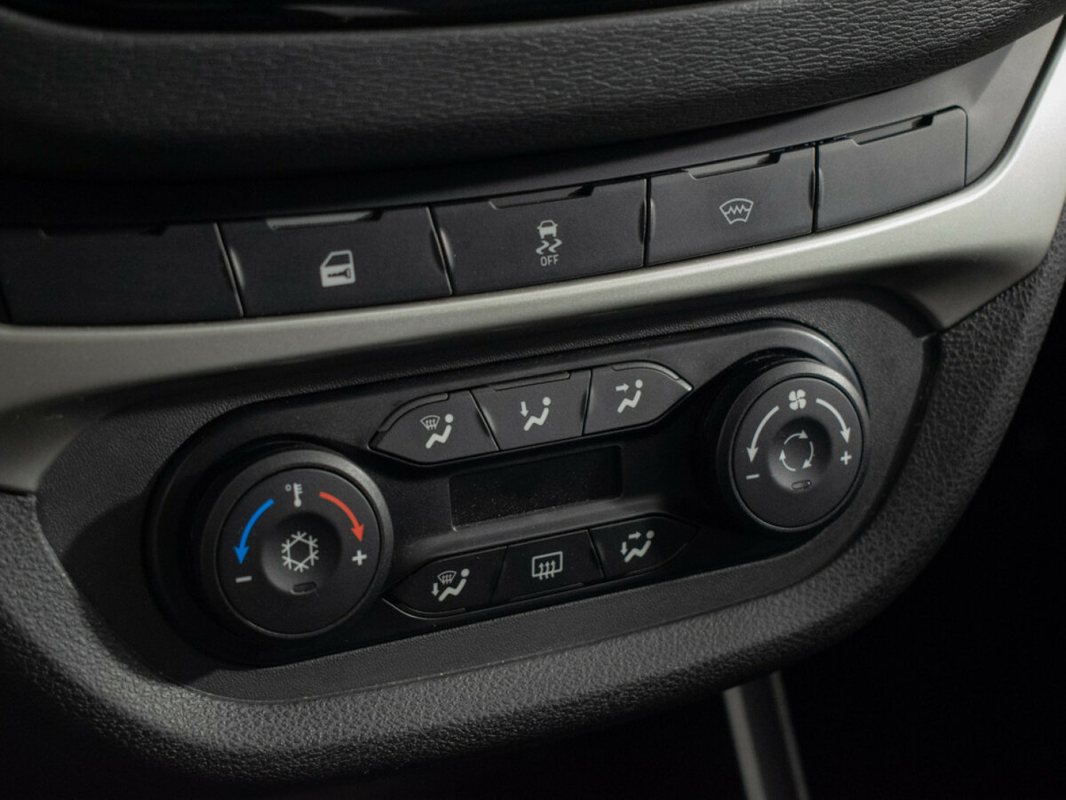 Lada (ВАЗ) Vesta 2021 года с пробегом. Фото: #14