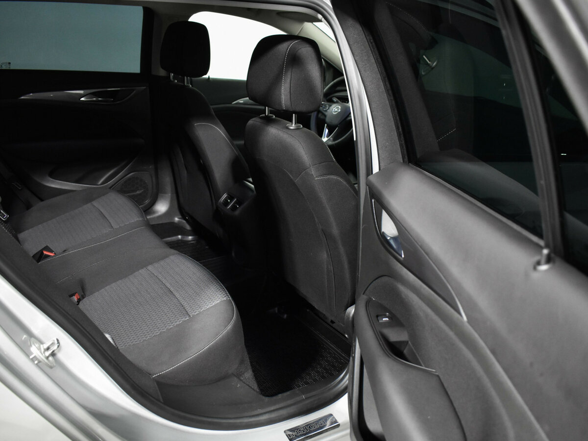 Б/У Опель Инсигния 2020 года. Фото: #9