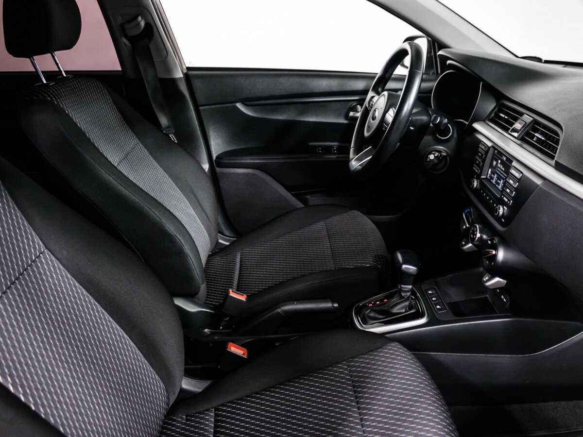 Б/У Киа Рио 2019 года. Фото: #10