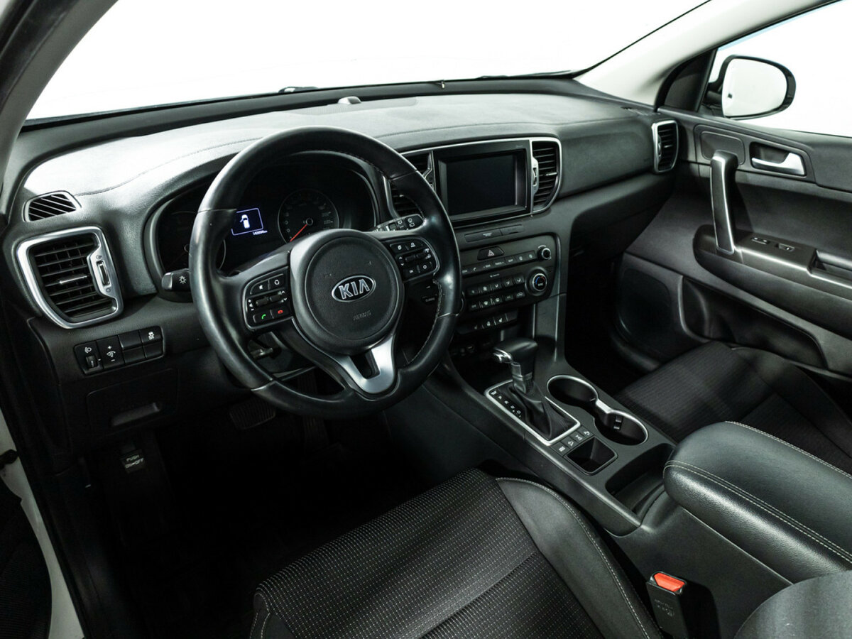 Б/У Киа Спортейдж 2016 года. Фото: #8