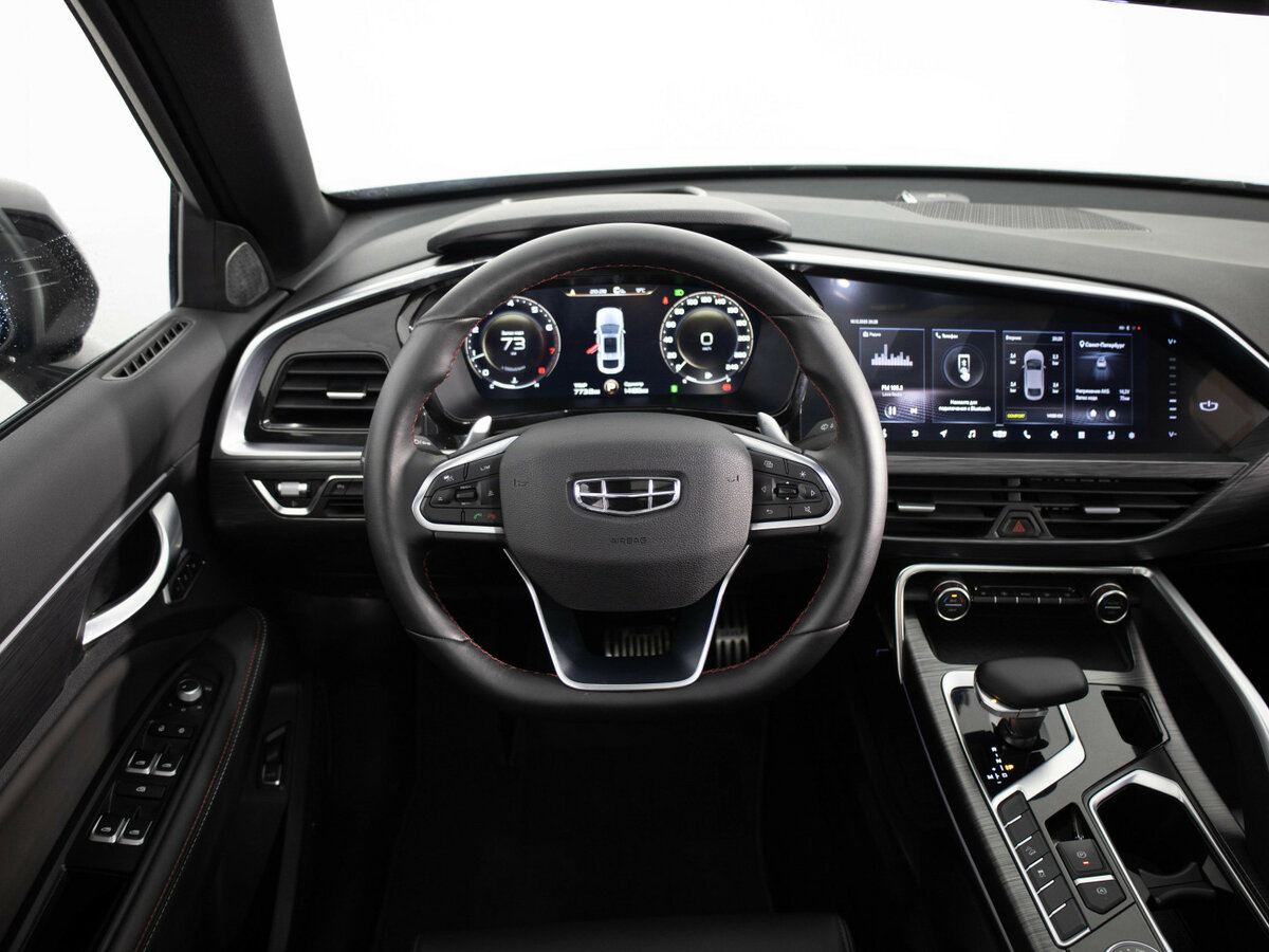 Geely Tugella 2022 года с пробегом. Фото: #7