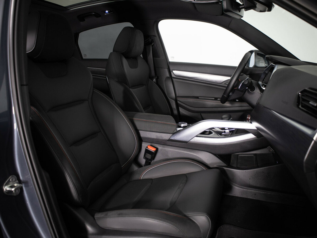 Geely Tugella 2022 года с пробегом. Фото: #17