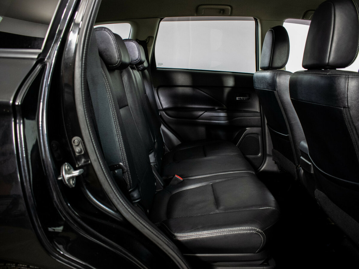 Mitsubishi Outlander 2013 года с пробегом. Фото: #8