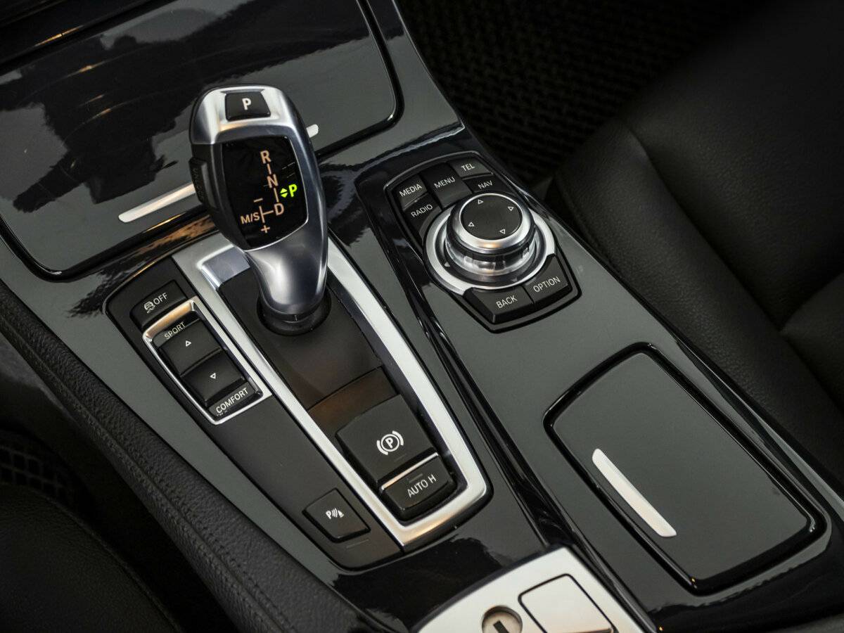 BMW 5 серии 2015 года с пробегом. Фото: #11