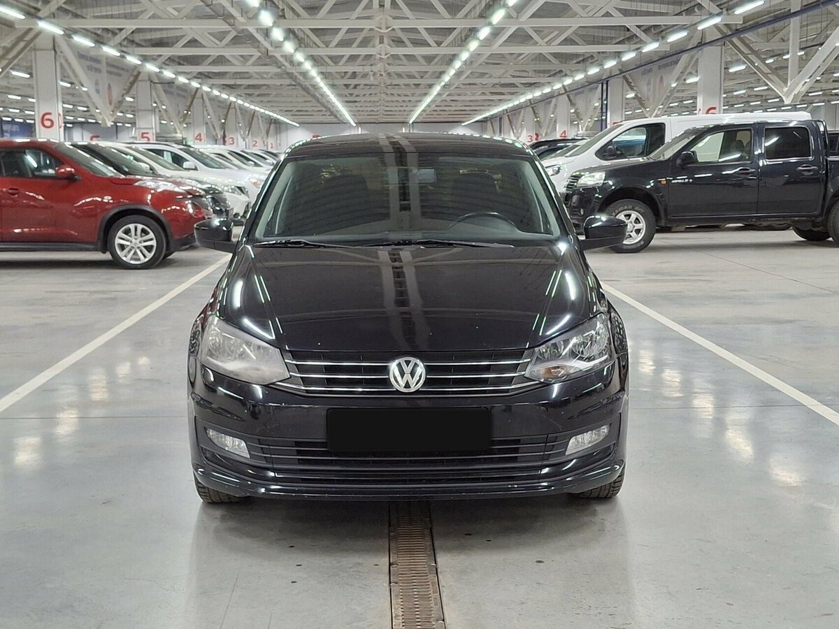 Б/У Фольксваген Поло 2017 года. Фото: #1