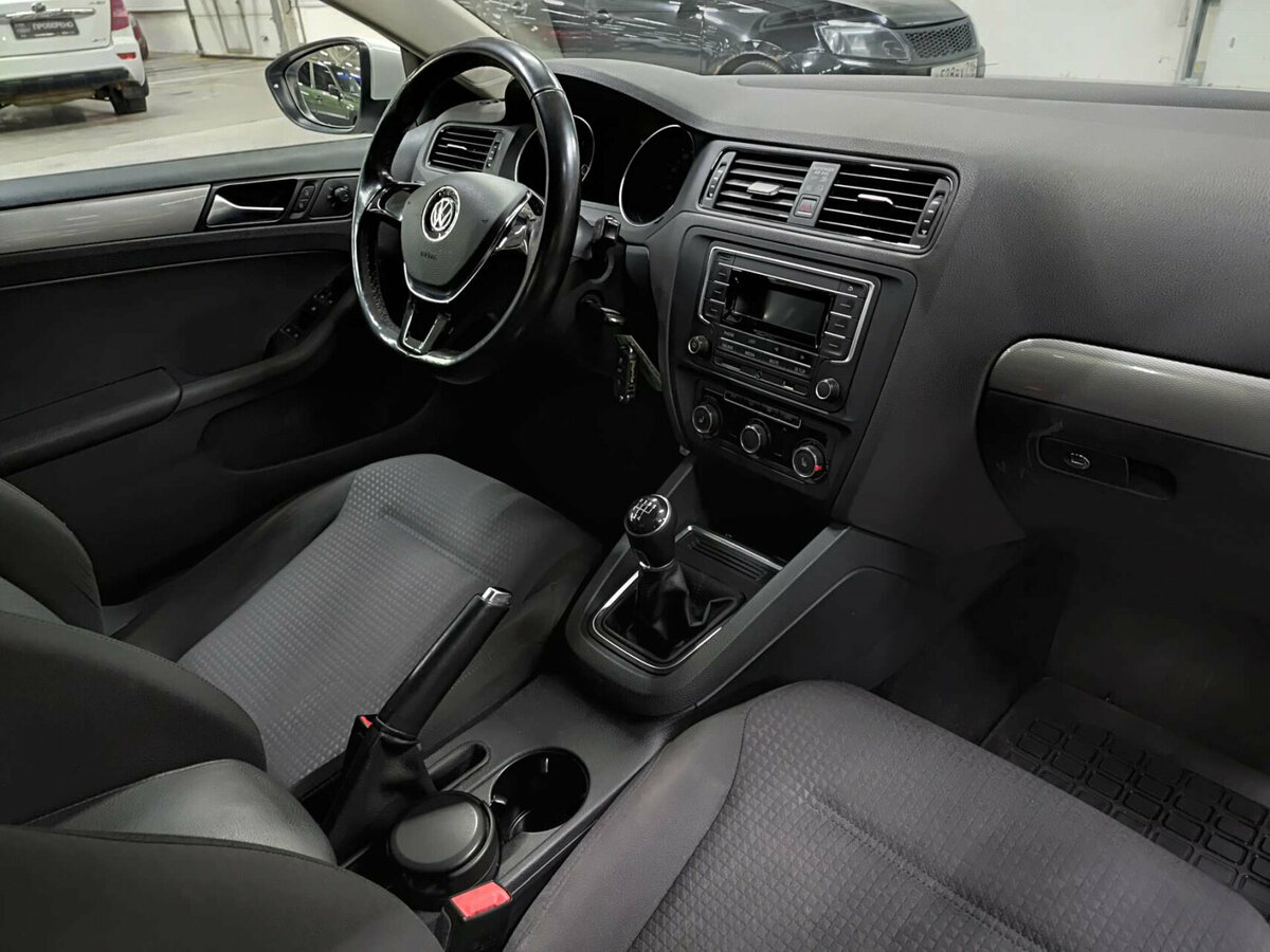 Volkswagen Jetta 2016 года с пробегом. Фото: #10