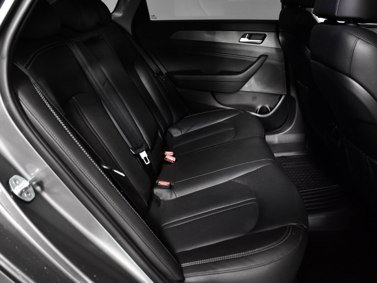 Hyundai Sonata 2018 года с пробегом. Фото: #9