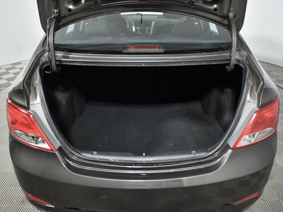 Hyundai Solaris 2016 года с пробегом. Фото: #18