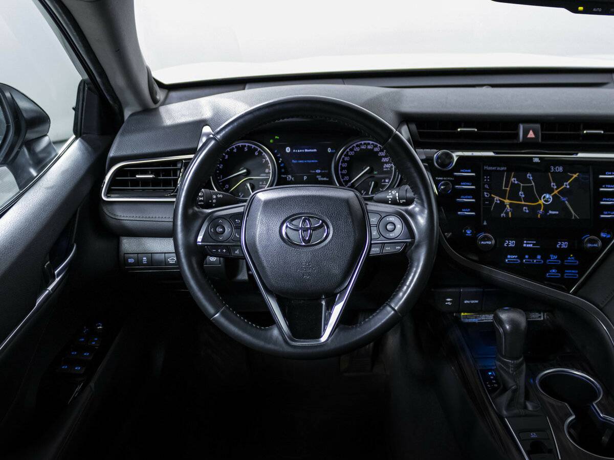 Toyota Camry 2019 года с пробегом. Фото: #9