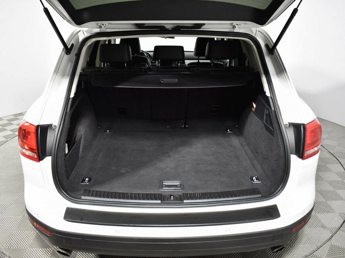 Volkswagen Touareg 2015 года с пробегом. Фото: #18