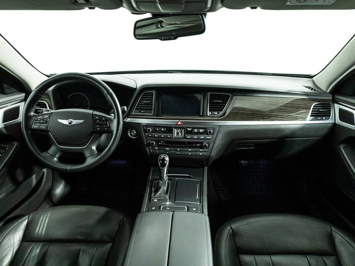 Hyundai Genesis 2015 года с пробегом. Фото: #10