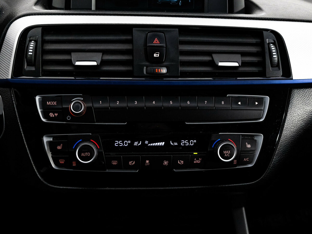 BMW 1 серии 2019 года с пробегом. Фото: #13