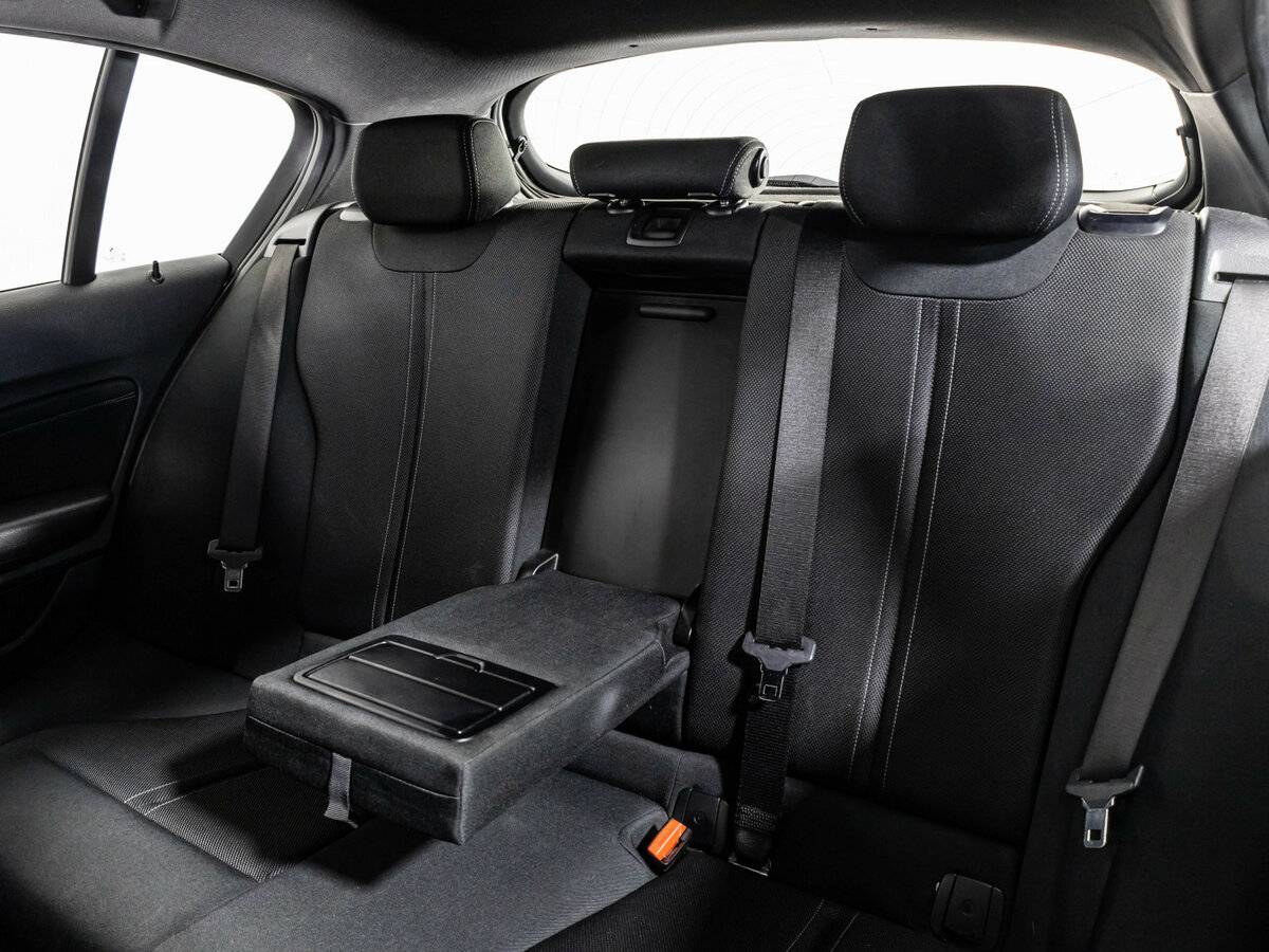 BMW 1 серии 2019 года с пробегом. Фото: #21