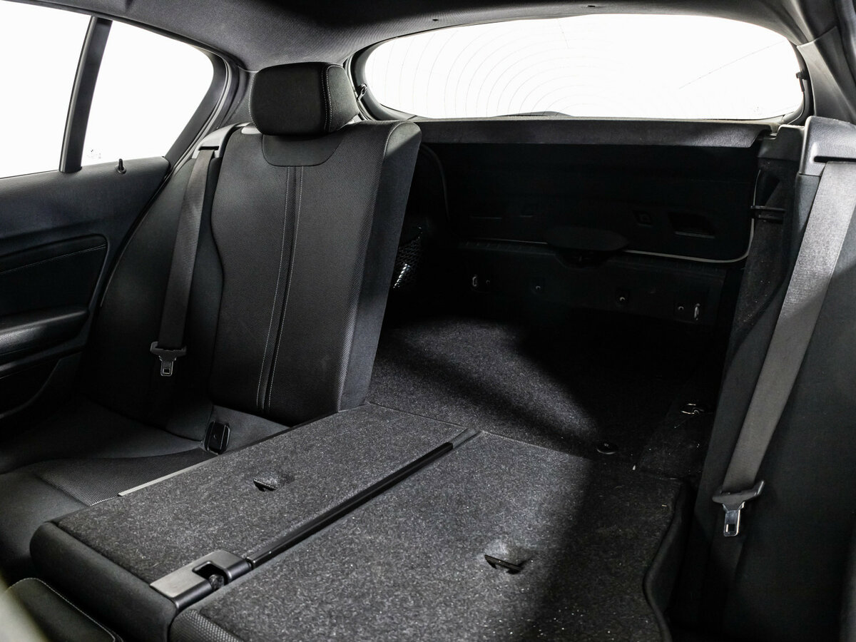 BMW 1 серии 2019 года с пробегом. Фото: #24