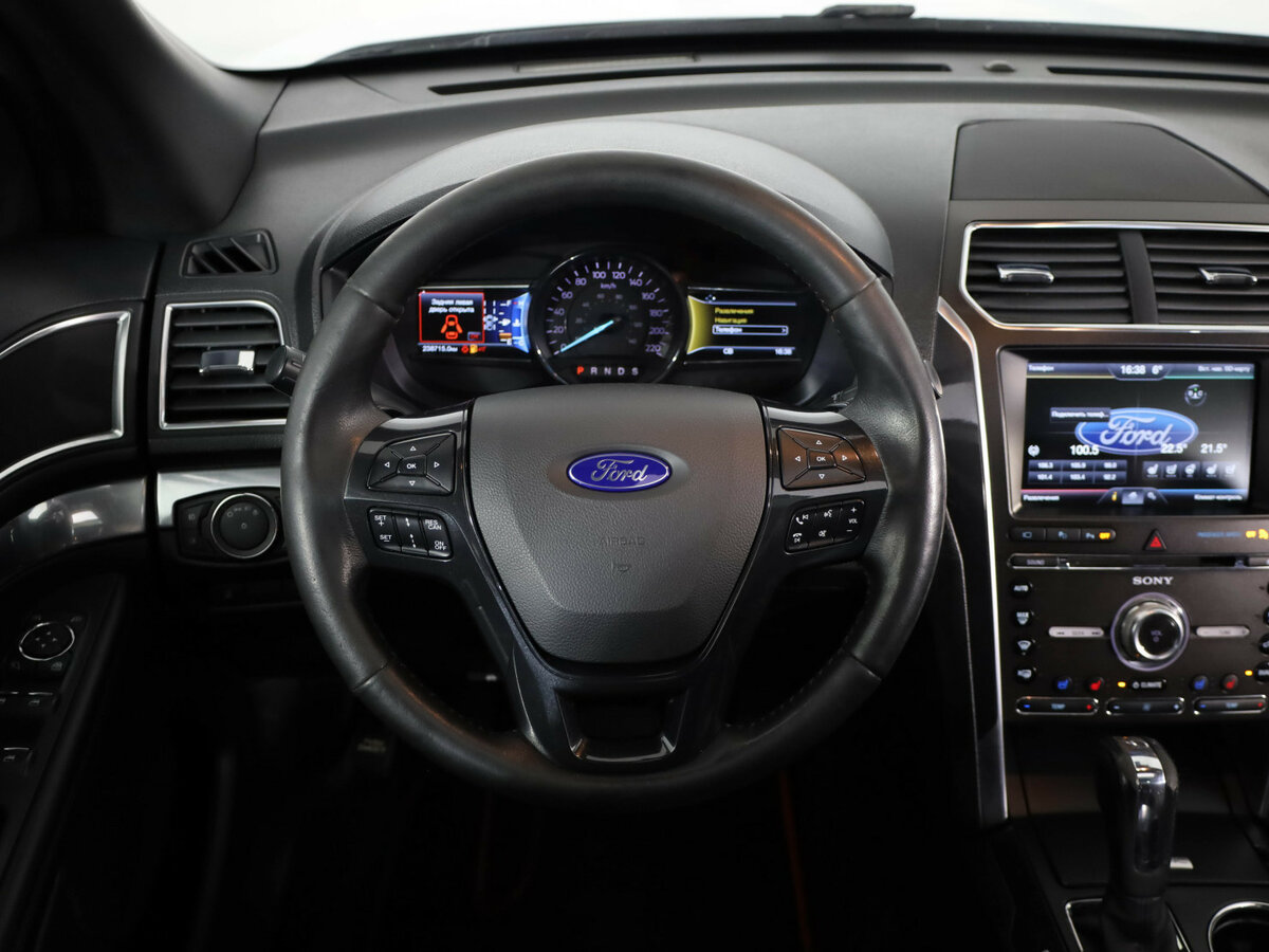 Ford Explorer 2015 года с пробегом. Фото: #9